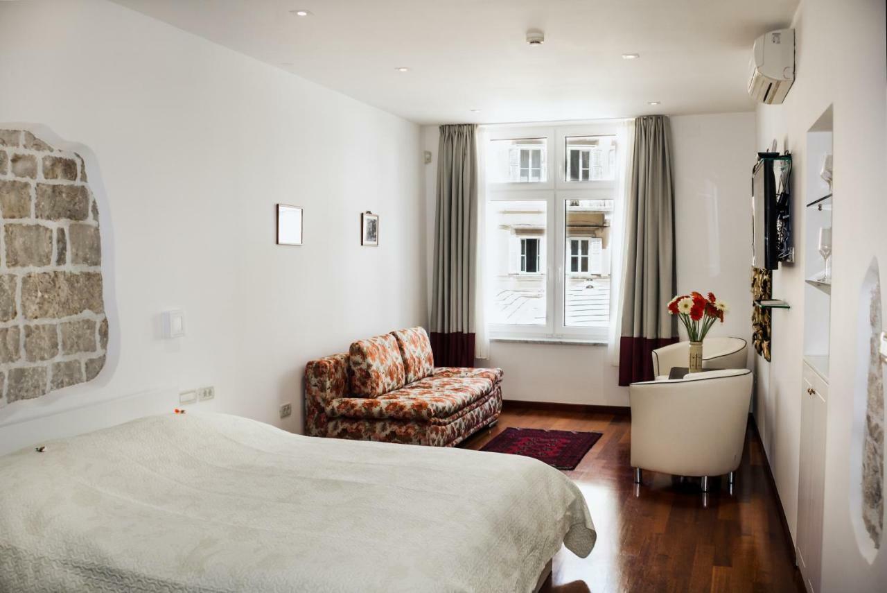 Old Square Studio Apartment Сплит Екстериор снимка
